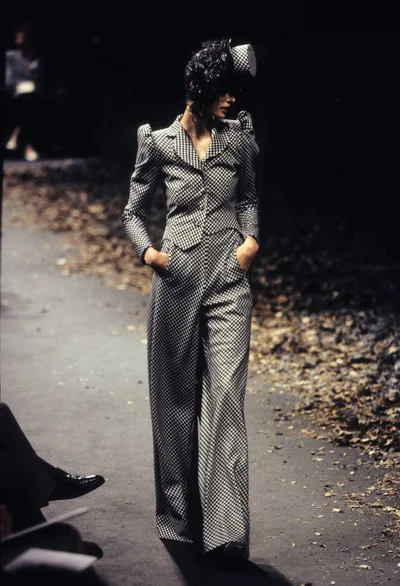 Look 28